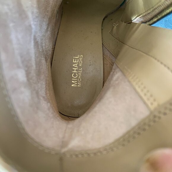 Michael Kors Heeled Platform Booties size 8 M - Picture 4 of 4